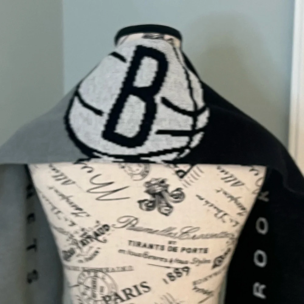 Foco Brooklyn Nets Two Toned Scarf | Fringe | Black & Gray | OS | Like New